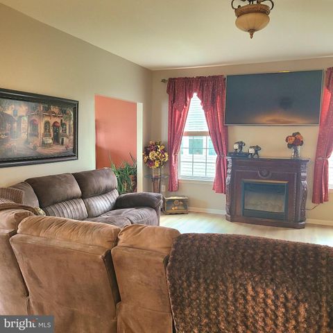 420 WINTERBERRY DR, Middletown, DE 19709