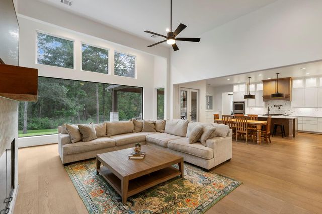 7304 Magnolia Hollow Drive, Montgomery, TX 77316