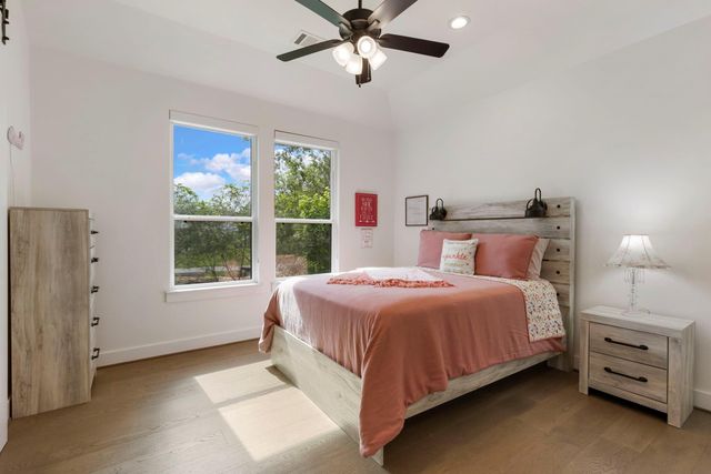 7304 Magnolia Hollow Drive, Montgomery, TX 77316