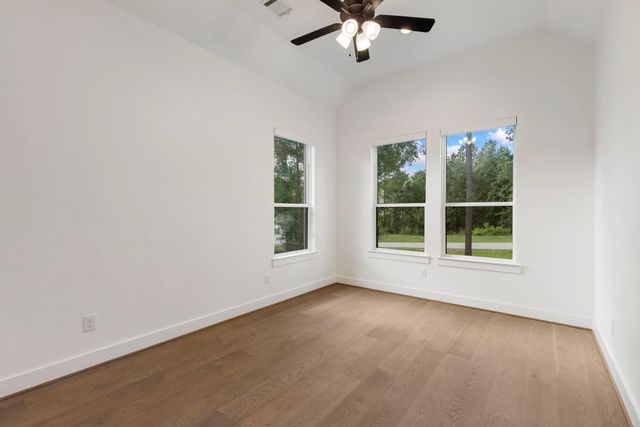 7304 Magnolia Hollow Drive, Montgomery, TX 77316
