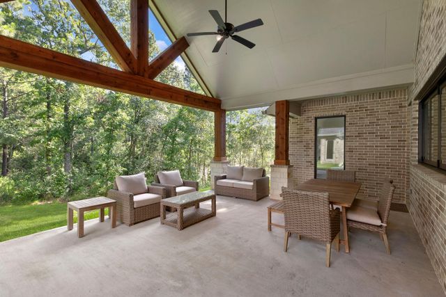 7304 Magnolia Hollow Drive, Montgomery, TX 77316
