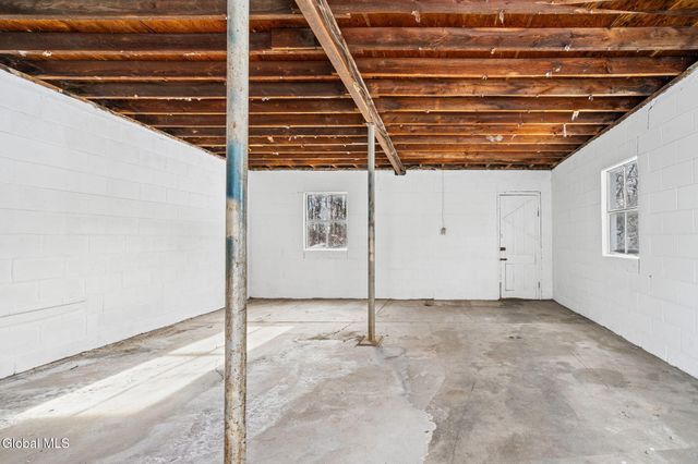 7 Onderdonk Avenue, East Greenbush, NY 12144