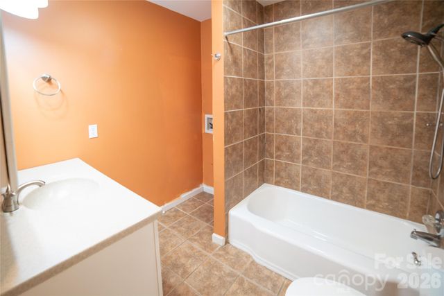 414 Patton Street, Morganton, NC 28655