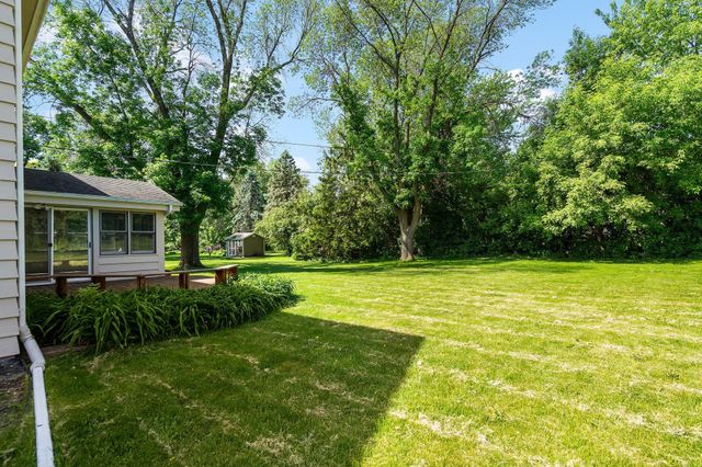 2105 Urbandale Lane N, Plymouth, MN 55447