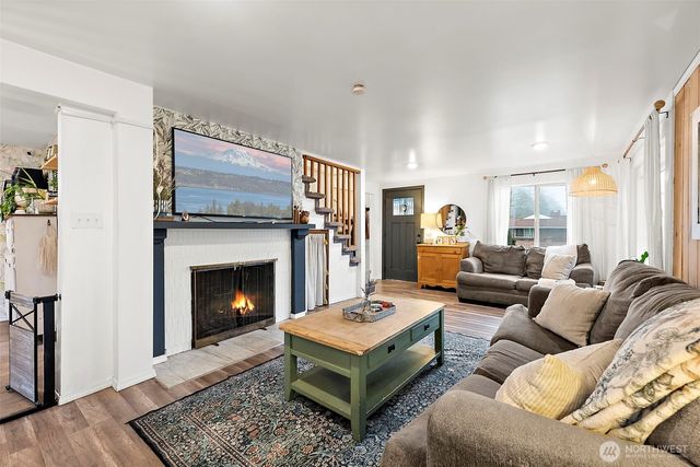 521 114th Street S, Tacoma, WA 98444