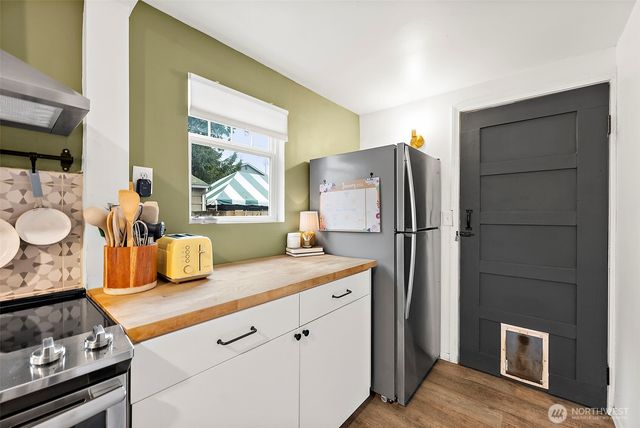 521 114th Street S, Tacoma, WA 98444