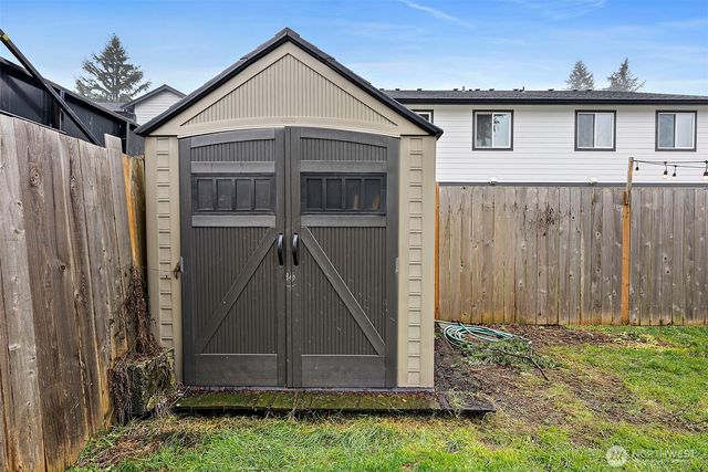 521 114th Street S, Tacoma, WA 98444