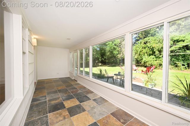 2374 Rutherford Road, Bloomfield Hills, MI 48302
