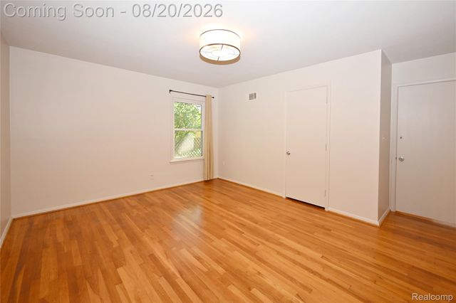2374 Rutherford Road, Bloomfield Hills, MI 48302