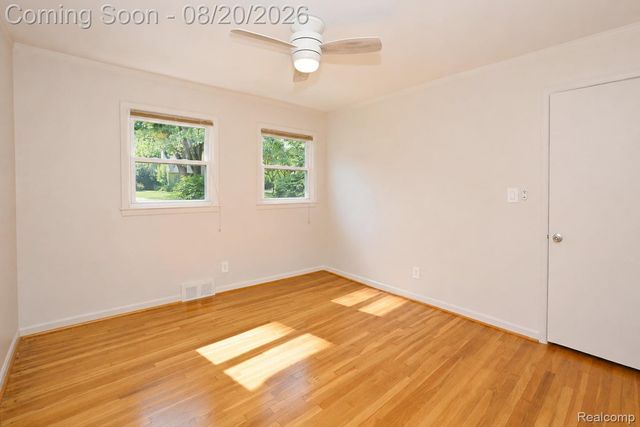 2374 Rutherford Road, Bloomfield Hills, MI 48302