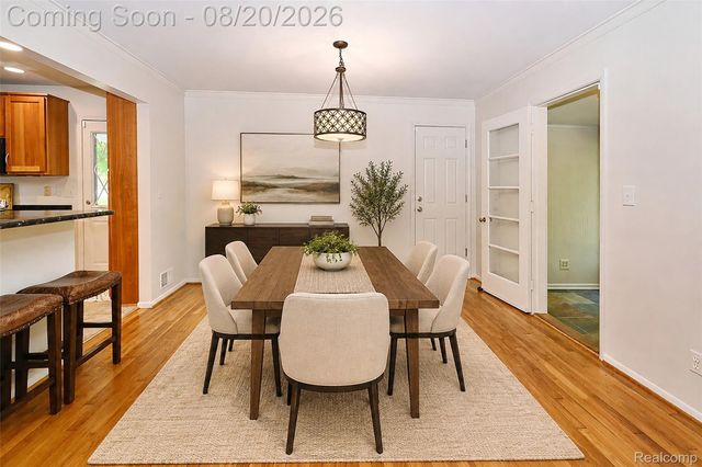 2374 Rutherford Road, Bloomfield Hills, MI 48302