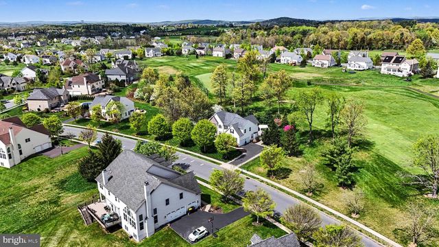 825 CLUBHOUSE DR, Harleysville, PA 19438