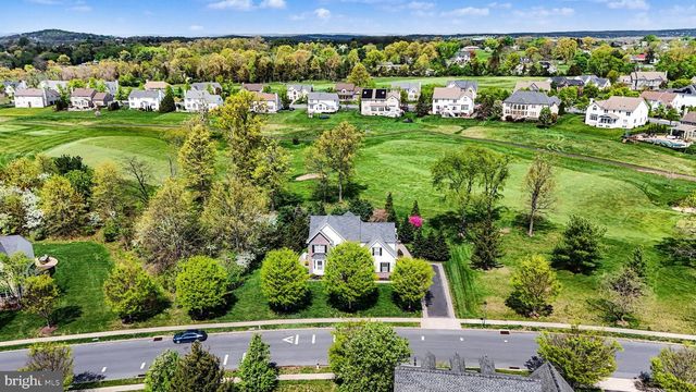 825 CLUBHOUSE DR, Harleysville, PA 19438