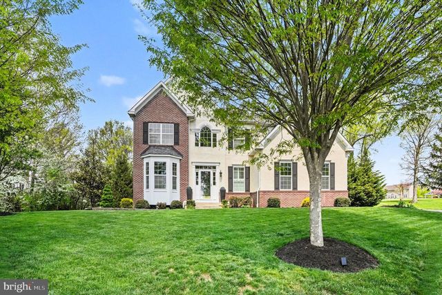 825 CLUBHOUSE DR, Harleysville, PA 19438