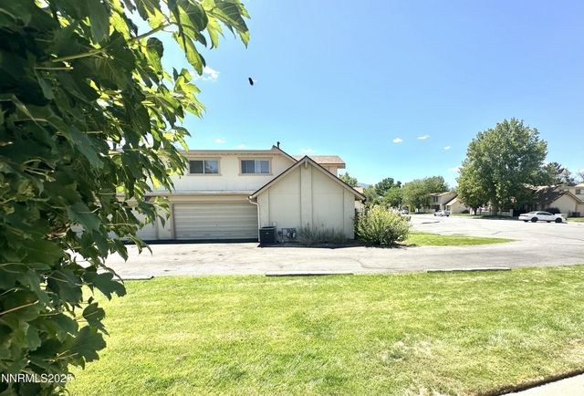 61 Condor Circle, Carson City, NV 89701