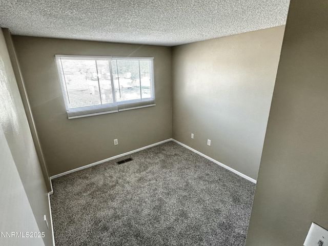 61 Condor Circle, Carson City, NV 89701