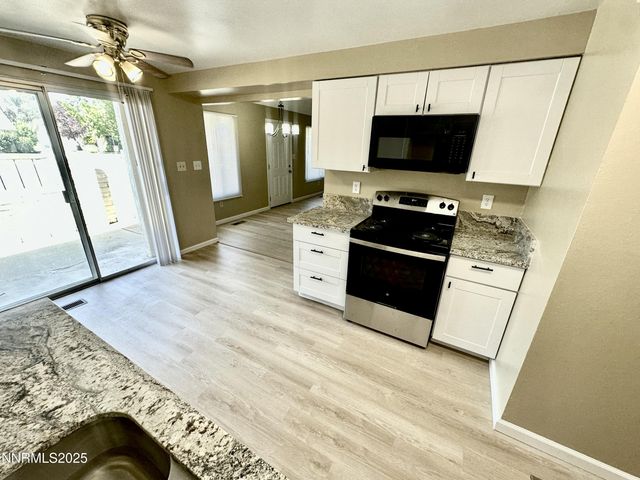 61 Condor Circle, Carson City, NV 89701