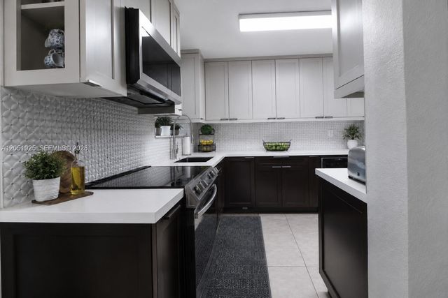 5865 W 13 Avenue, Hialeah, FL 33012
