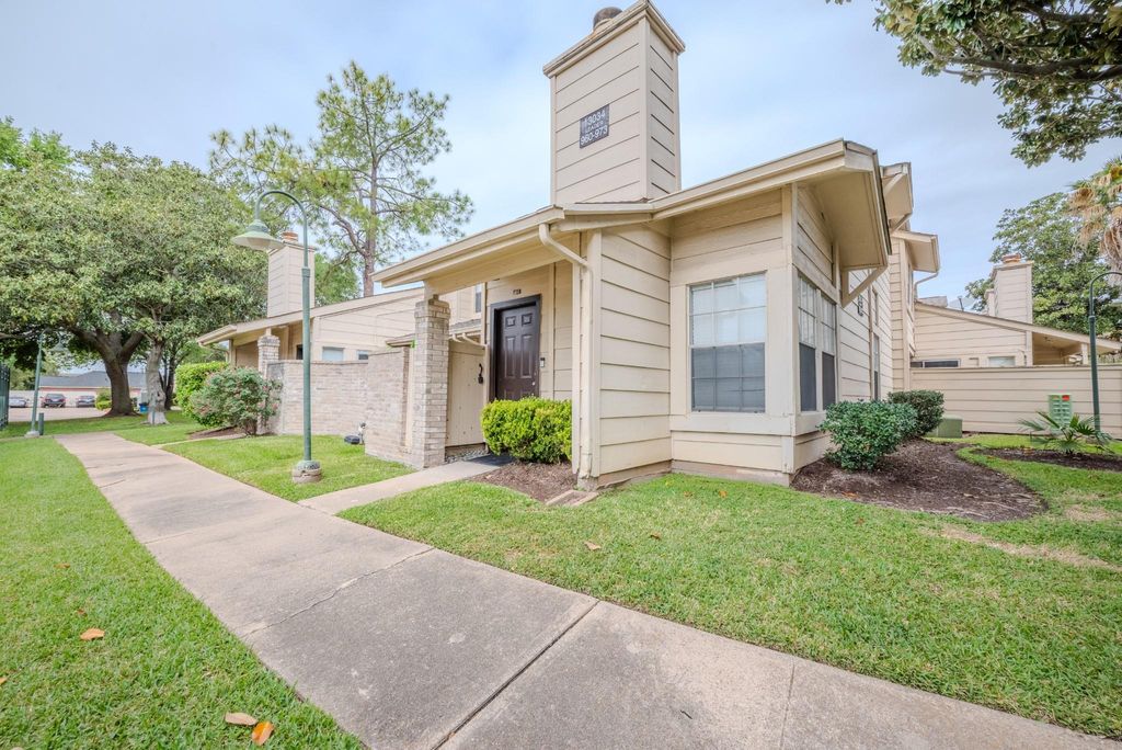 13034 Leader Street 960, Houston, TX 77072