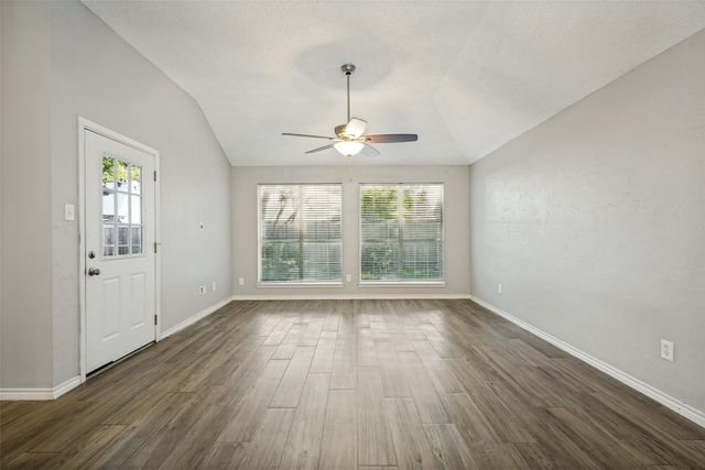 2911 Stonepointe, Mckinney, TX 75072