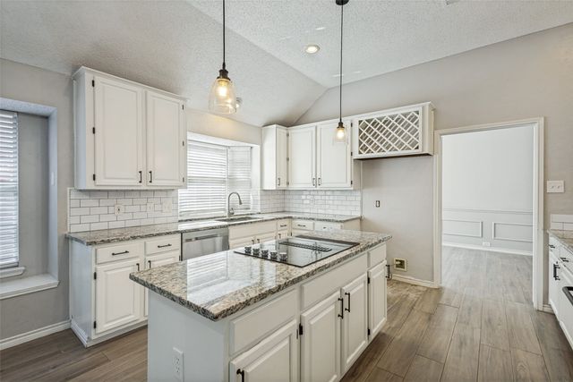 2911 Stonepointe, Mckinney, TX 75072