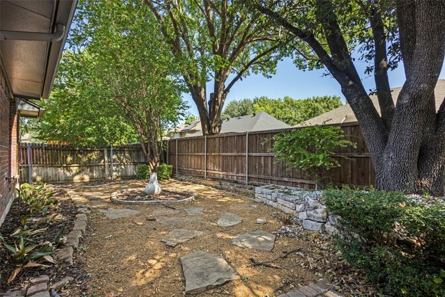 2911 Stonepointe, Mckinney, TX 75072