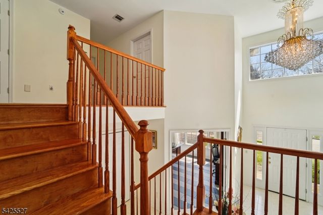 53 Ridge Dr, Montville Twp., NJ 07045