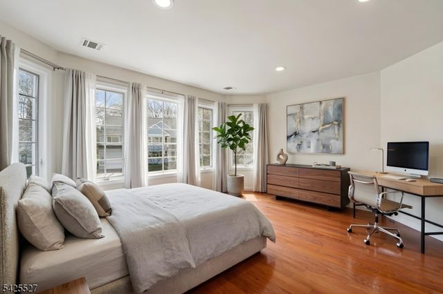 53 Ridge Dr, Montville Twp., NJ 07045