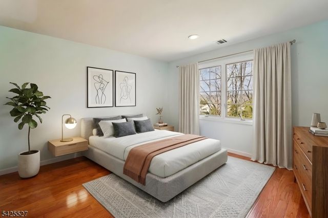 53 Ridge Dr, Montville Twp., NJ 07045