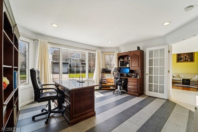 53 Ridge Dr, Montville Twp., NJ 07045