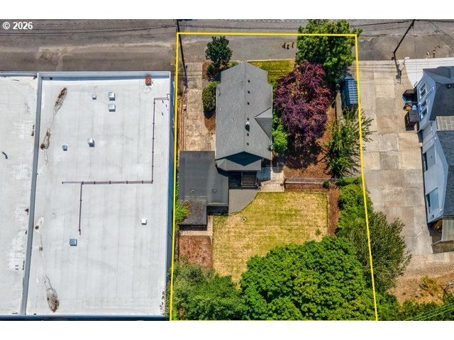 2105 Se OCHOCO St, Portland, OR 97222