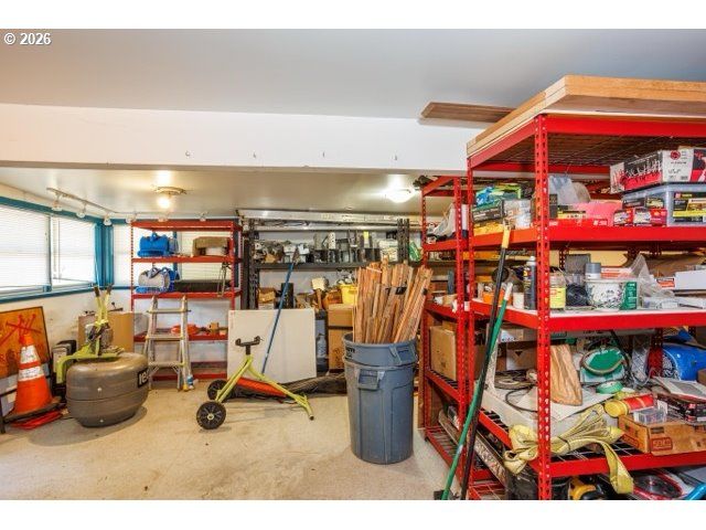 2105 Se OCHOCO St, Portland, OR 97222