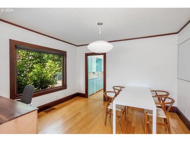 2105 Se OCHOCO St, Portland, OR 97222