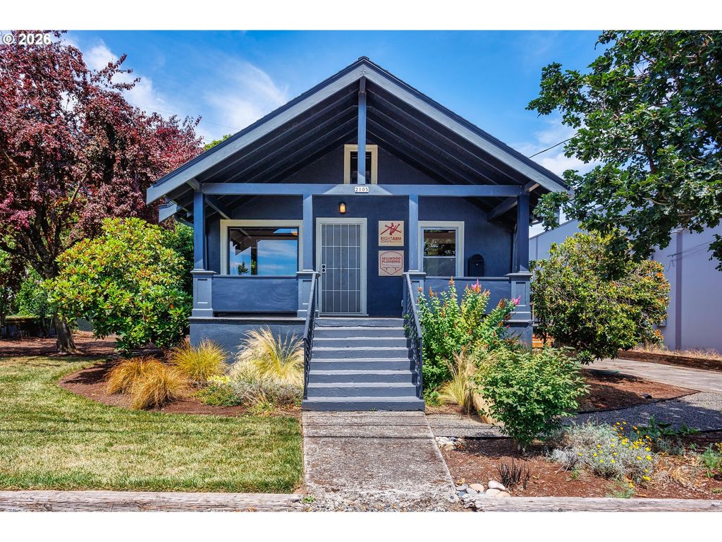 2105 Se OCHOCO St, Portland, OR 97222