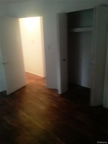 27455 AVONDALE Street, Inkster, MI 48141