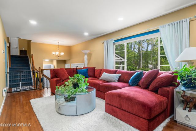 14 Cobblestone Court, Howell, NJ 07731