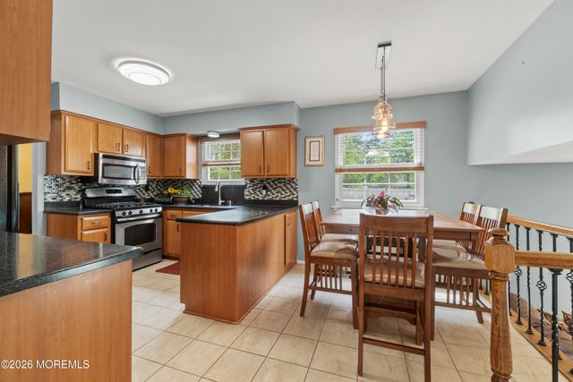 14 Cobblestone Court, Howell, NJ 07731