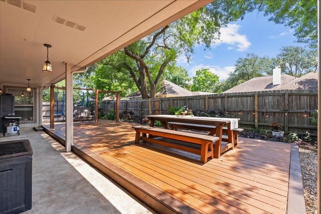 1626 Lake Bluff Drive, El Lago, TX 77586