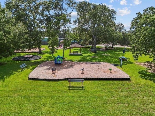 1626 Lake Bluff Drive, El Lago, TX 77586