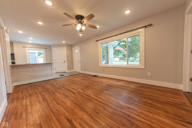 3344 Westenedge Drive, Columbus, IN 47203
