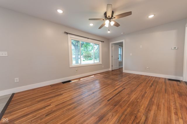 3344 Westenedge Drive, Columbus, IN 47203