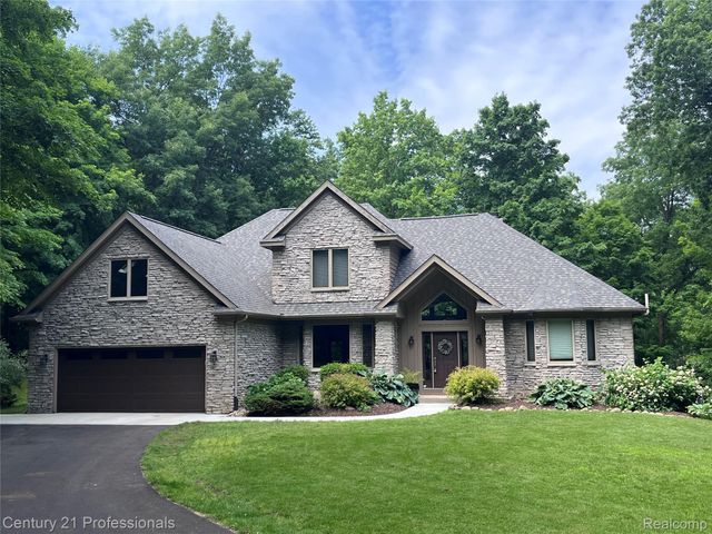 9867 Rainbow Ridge Drive, Prairie Ronde Township, MI 49087
