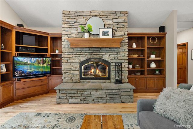 9867 Rainbow Ridge Drive, Prairie Ronde Township, MI 49087