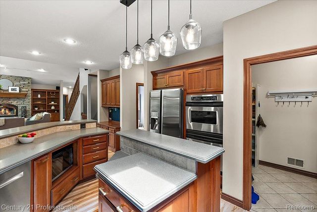 9867 Rainbow Ridge Drive, Prairie Ronde Township, MI 49087