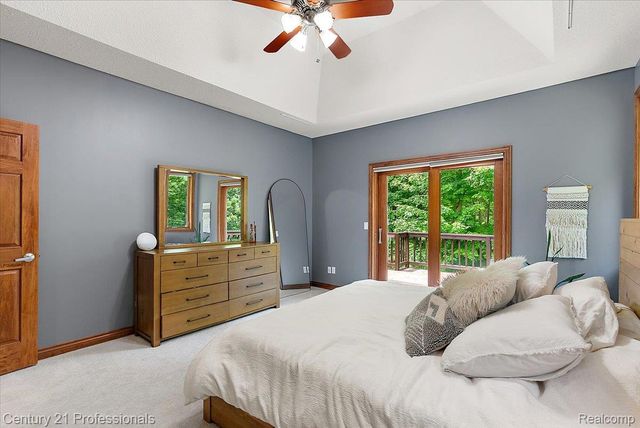 9867 Rainbow Ridge Drive, Prairie Ronde Township, MI 49087