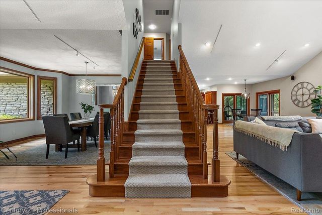 9867 Rainbow Ridge Drive, Prairie Ronde Township, MI 49087