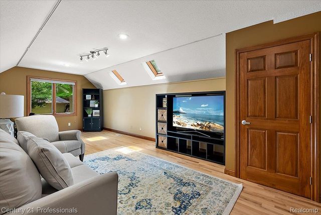 9867 Rainbow Ridge Drive, Prairie Ronde Township, MI 49087