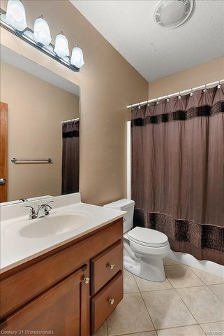 9867 Rainbow Ridge Drive, Prairie Ronde Township, MI 49087