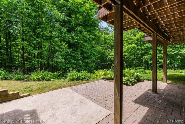9867 Rainbow Ridge Drive, Prairie Ronde Township, MI 49087