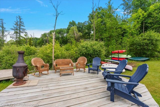 9867 Rainbow Ridge Drive, Prairie Ronde Township, MI 49087